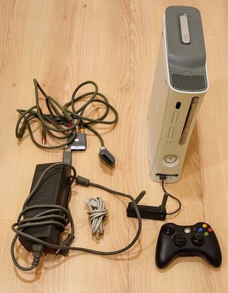 X Box 360 con disco duro, completa.