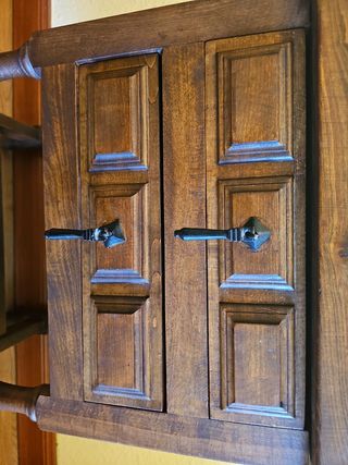 Mesilla rústica de madera