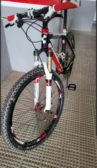 Bicicleta Montaña Cube Reaction Pro