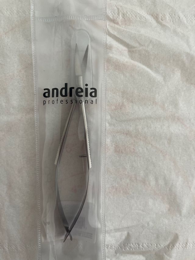 Tijeras  cuticula profecional