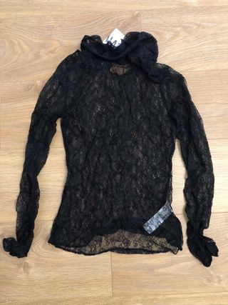 Blusa encaje. Talla M. Zara. A estrenar