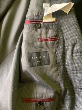 Traje cortefiel talla 40 con camisa y corbata