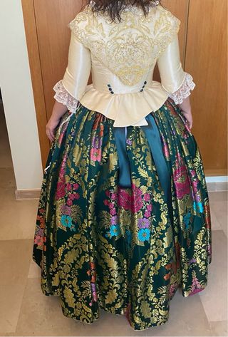 Traje fallera siglo