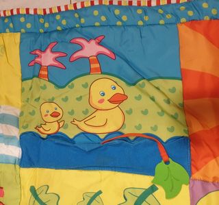 Manta interactiva para bebé