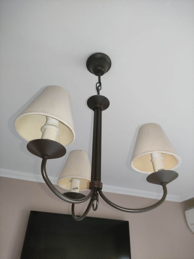 Lámpara clásica de dormitorio