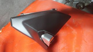 Tapa guantera derecha bmw c650 sport