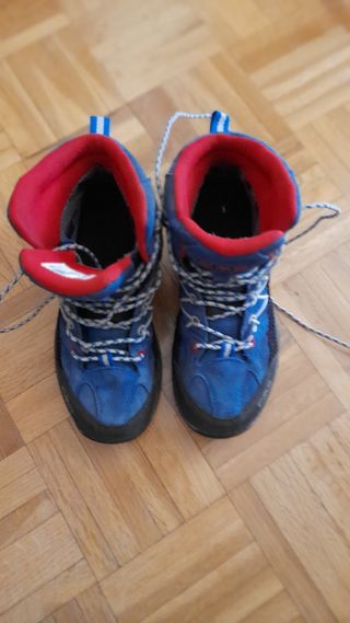 BOTAS DE MONTAÑA