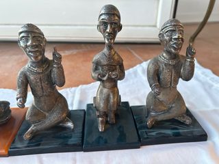 Figuras de bronce
