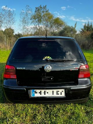 Volkswagen Golf 2004