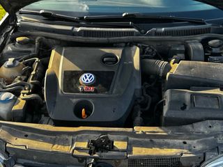 Volkswagen Golf 2004