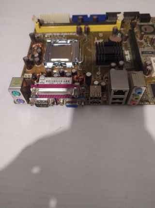 Placa base 775