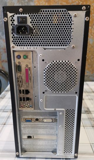 ✅Torre PC sobremesa Pentium 4