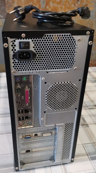 ✅Torre PC sobremesa Pentium 4