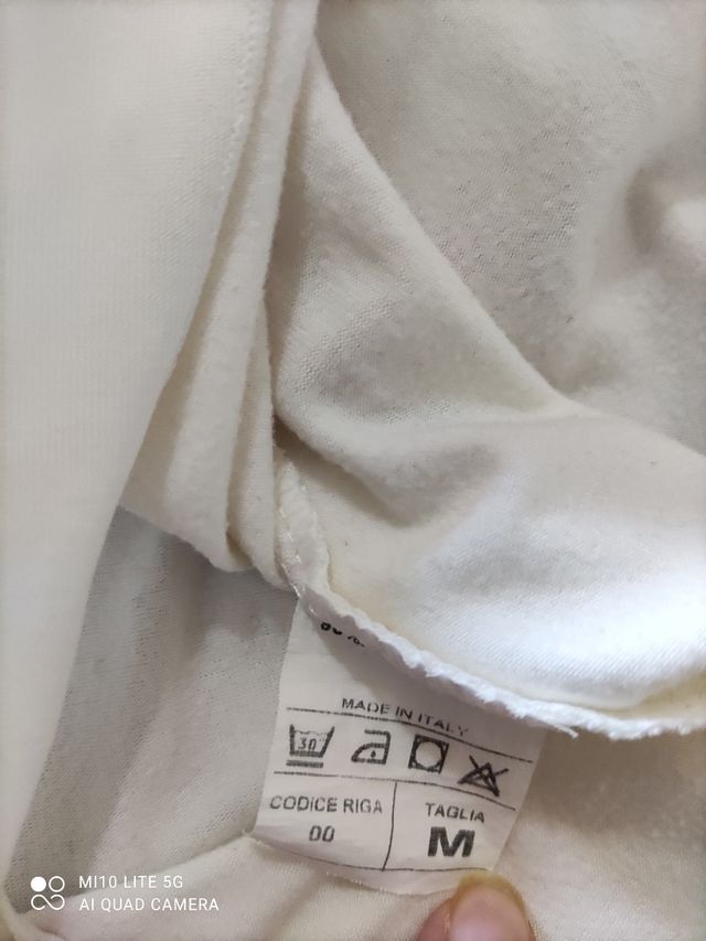 Maglietta elegante ragazza