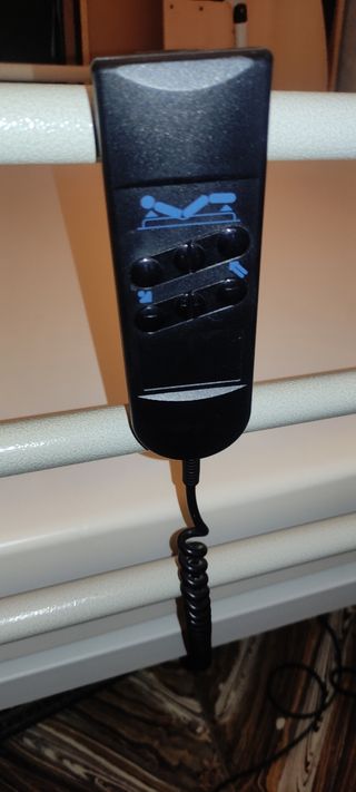 Cama eléctrica sanitaria articulada