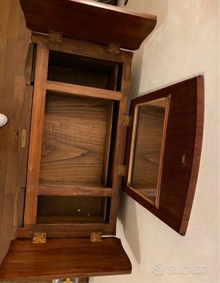 Mobile da toilette legno intarsiato