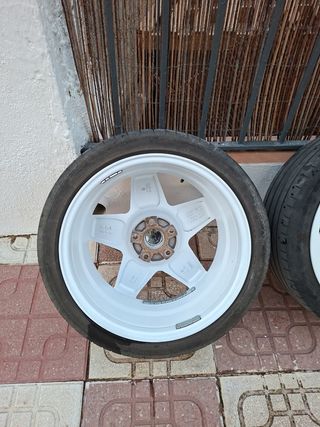 bola b10 5x120 18 pulgadas ET35 8J