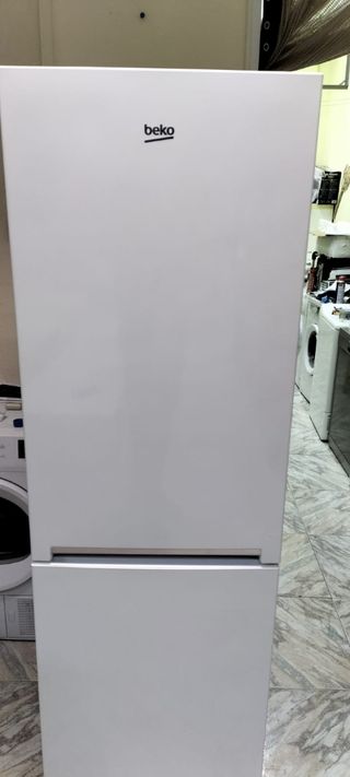 Nevera Beko blanca no frost 185cm de altura