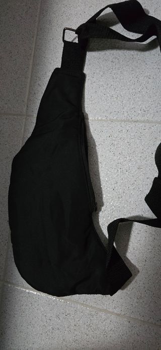Riñonera y mini Mochila