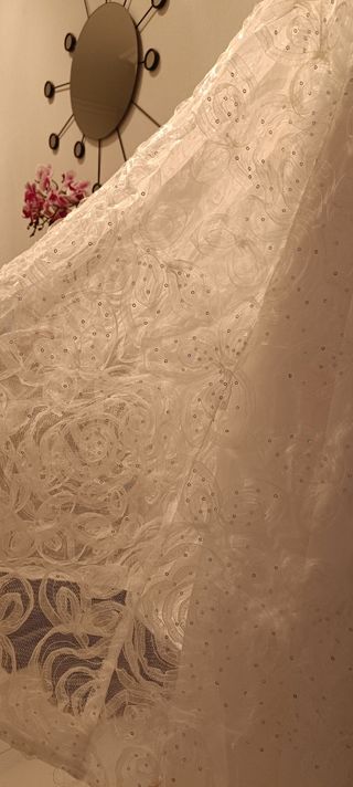 Vestido de novia con toquilla.