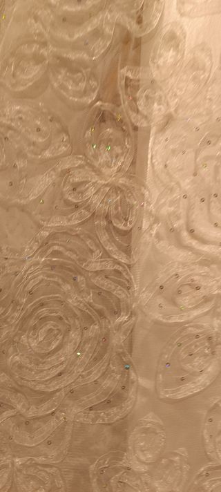 Vestido de novia con toquilla.