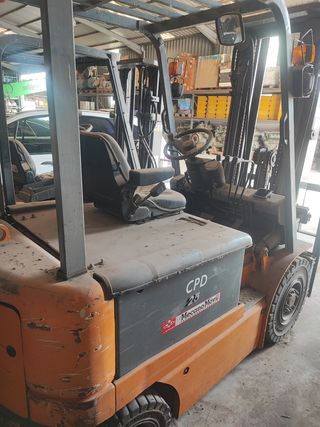 Carretilla elevadora CPD25H-Z1 2500kg 2006