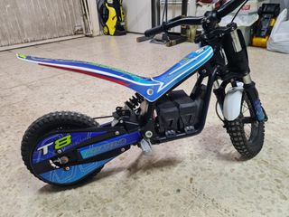 Moto Eléctrica Mecatecno T8