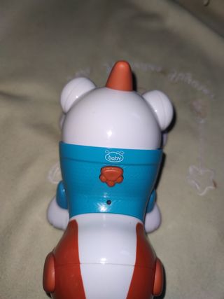 shake'n dance puppy peroto camina y ladra