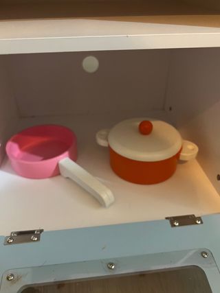 Cocinita juguete madera con  muchos accesorios