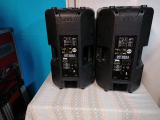 Altavoces activos RCF Art 325A + tripodes + fundas