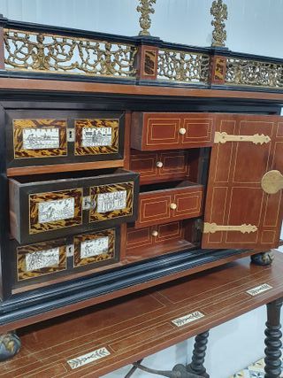 Bargueño de gusto Italiano