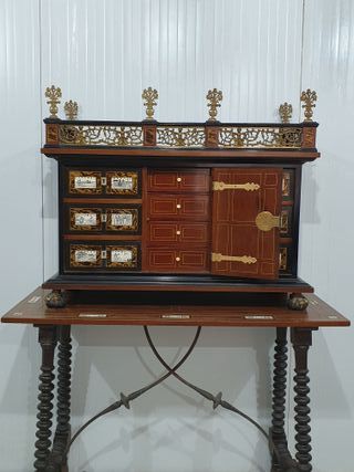 Bargueño de gusto Italiano