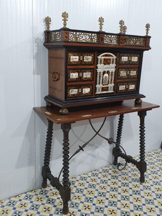 Bargueño de gusto Italiano