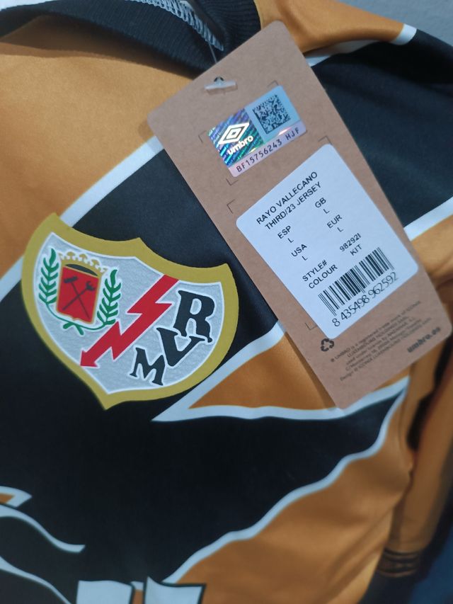 Camiseta rayo vallecano de segunda mano por 35 EUR en