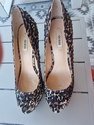 zapato Guess