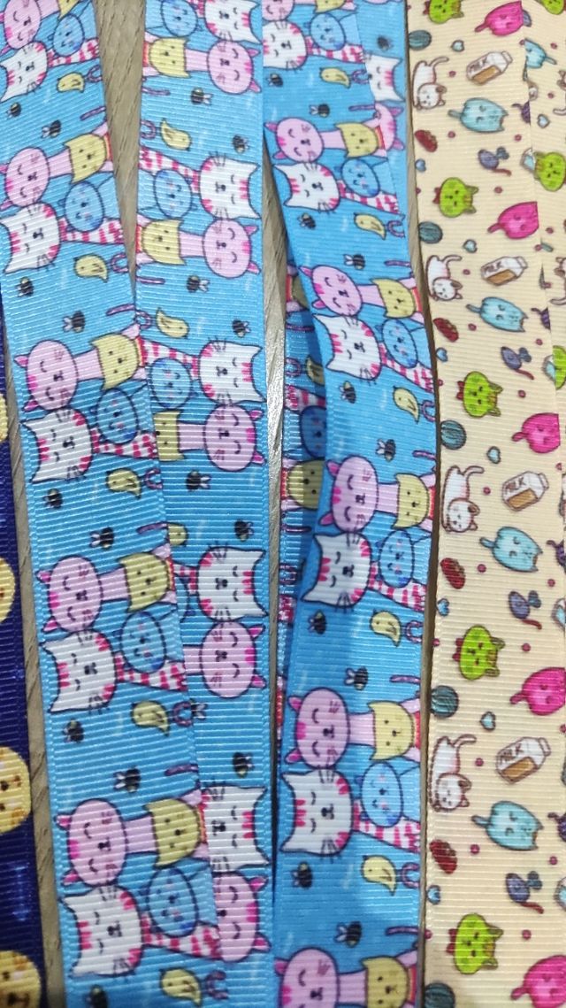 Cinta cuello porta llaves. Llavero. Cuelga llaves.