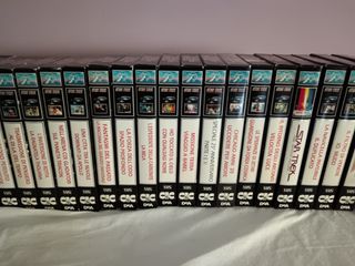 STAR TREK COLLEZIONE DE AGOSTINI 47 VHS +  40 libr