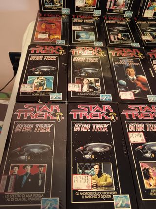 STAR TREK COLLEZIONE DE AGOSTINI 47 VHS +  40 libr