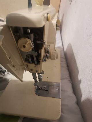 Máquina de coser