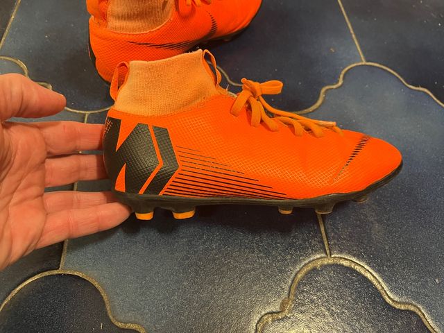 Botas de fútbol niño