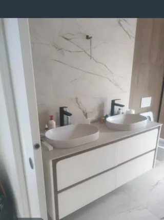 Albañil económico1 € cambio de bañera plato 490€