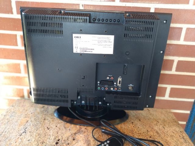 Televisor OKI. Modelo V19APH 19"