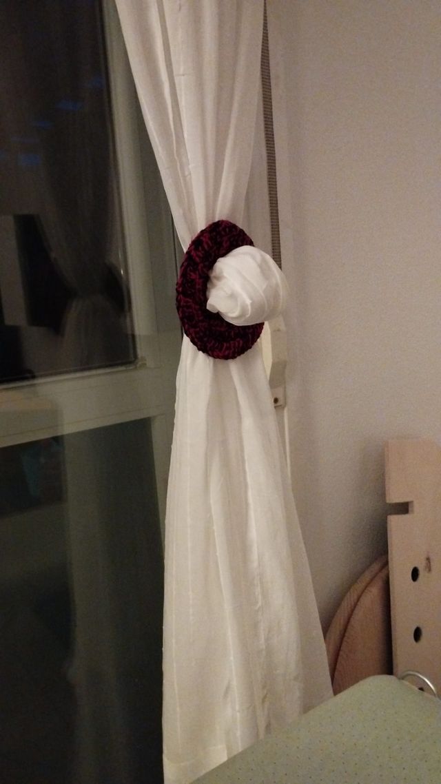 Coletero sujeta cortinas de ganchillo