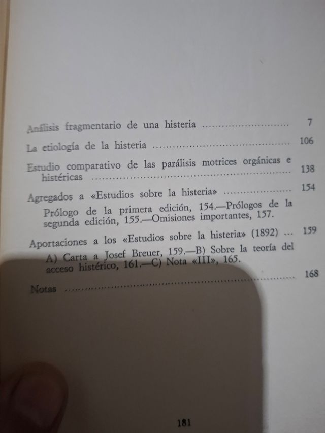 libro di Sigmund Freud. Storie sull'isteria