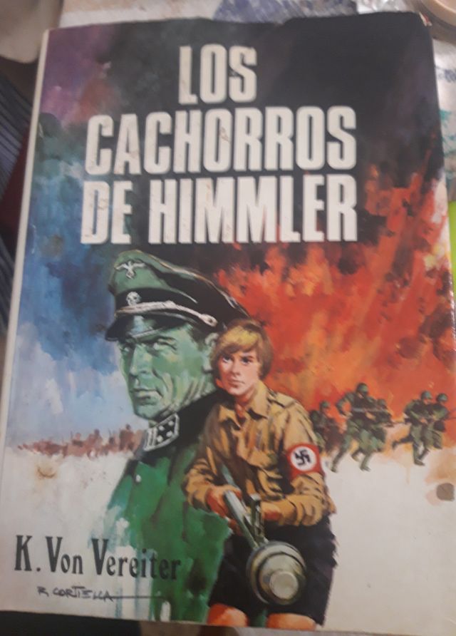 Libro Himler's Puppies di K.Von Vereiter