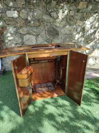 Maquina de coser Singer