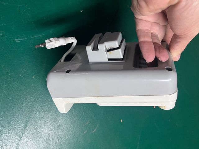 Afilador y abrelatas