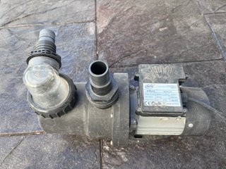 Monobloc astralpool d300 + bomba pp031