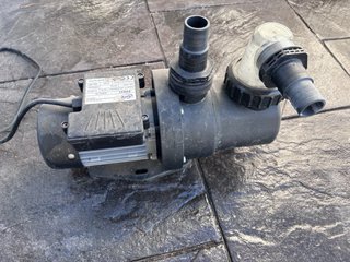 Monobloc astralpool d300 + bomba pp031
