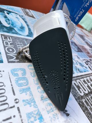 Ferro da stiro da viaggio con scatola e istruzioni